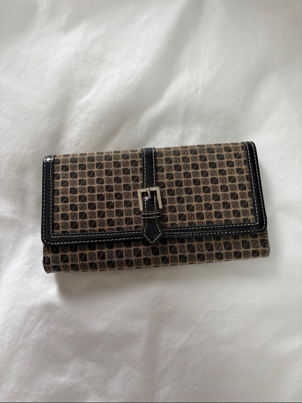Classic Brown Patterned Women’s Wallet Tri Fold - Picture 1 of 4